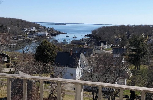 New Harbor Apartamento | BRACKETT The Moorings Resort, vista al mar, piscina y cerca de la playa de Pemaquid.