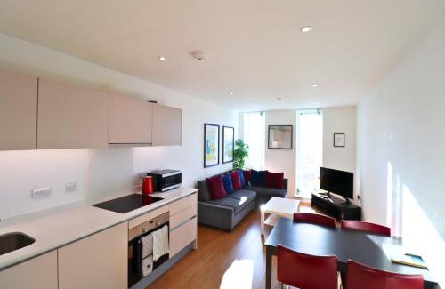 Bracknell Apartamento | Bracknell RWH Spectacular Two Bedroom Apartment