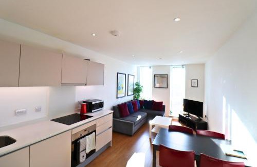 Bracknell Apartamento | Bracknell RWH Spectacular Two Bedroom Apartment