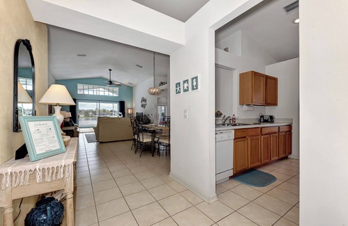 Sabal Harbour Casa | Bradenton’s SUNshine Bellis - private POOL with a VIEW!