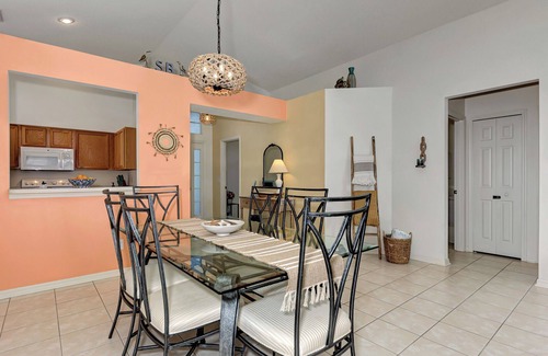 Sabal Harbour Casa | Bradenton’s SUNshine Bellis - private POOL with a VIEW!