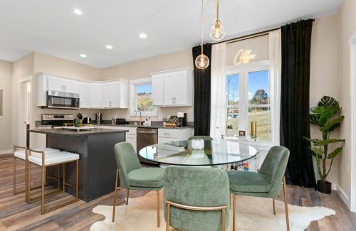 Asheville Casa | Bradford by AvantStay 10 Minutes to Downtown