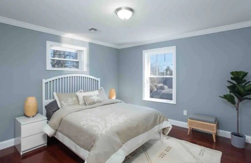 Neptune City Casa | Bradley Beach 5-BR Pool/Jacuzzi 1mile from Beach