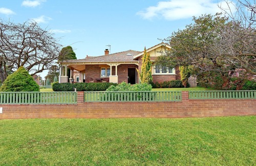 Bowral Casa | Bowral 'Bradman Vista'