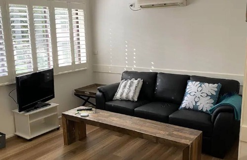 Halls Gap Cabina | Bradshaw House Self contained cabin 6