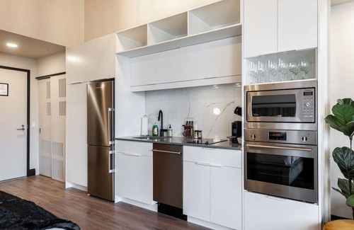 Stratford Apartamento | Bradshaw Lofts: The Bevan (King)