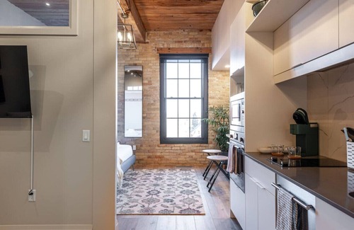 Stratford Apartamento | Bradshaw Lofts: The Clairemont