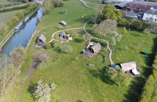 Leighton Buzzard Casa | Minicasa-vista al canal-Baño Privado