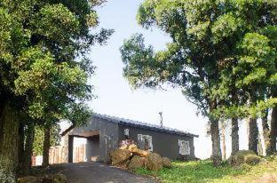 Nottingham Road Hotel | Brahman Hills - Gardens, Hotel & Cottages