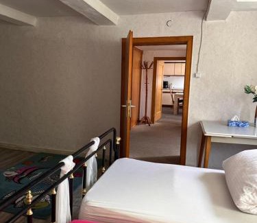 Erkeln Apartamento | Brakel Mounteu-Ferinwohnung