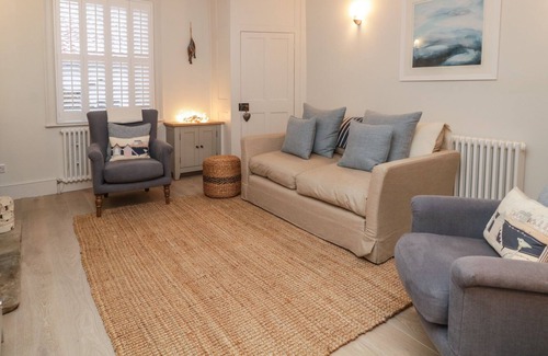 Robin Hood's Bay Cabina | BRAMBLE COTTAGE, family friendly, with a garden in Robin Hood’s Bay