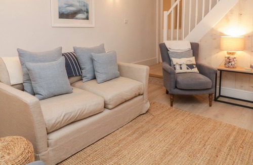Robin Hood's Bay Cabina | BRAMBLE COTTAGE, family friendly, with a garden in Robin Hood’s Bay