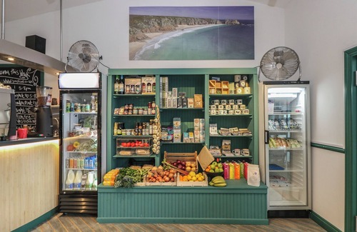 Falmouth Cabaña | Bramble Cottage