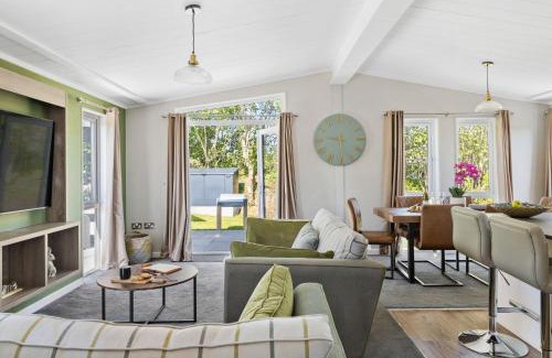 Mary Tavy Casa | Bramble Lodge, 12 Roadford Lake Lodges