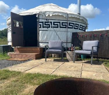 Evesham Otro | Brambles Glamping