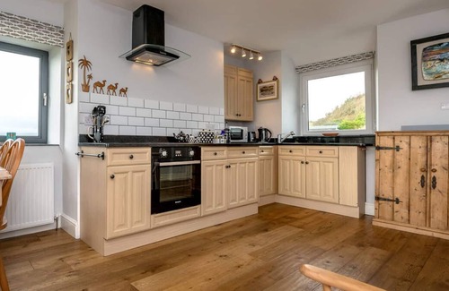 Llanengan Casa | Brambles in the beautiful Pwllheli