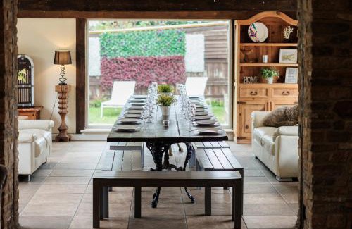 Upton Cheyney Casa | Bramley Barn near Bath + Hot tub