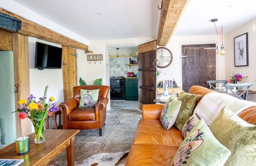 Horton Cabaña | Bramley Cottage Romantic Bolthole Sleeps 2 (Dog Friendly) Near Award Winning Pub