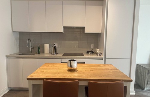 Downtown Mississauga Condominio | Brand New 1+1 Condo at Mississauga