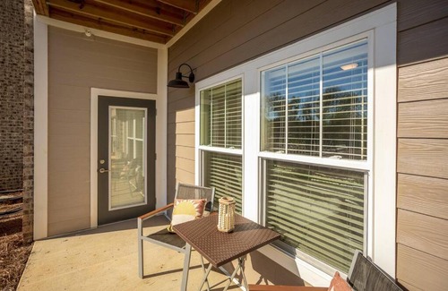 Madison Apartamento | Brand New 1-Bed Apt. Walking Distance to Amenities