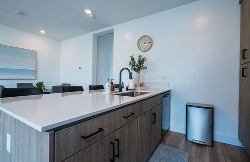 Clovis Casa | Brand new 2 bed/2 bath townhome in gated community