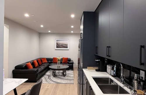 Killarney Casa | 2 Bedroom suite available for short-term rent as of Sep 5 straight bus to UBC