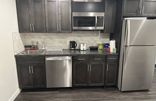 Calgary Casa | Brand New 2 BR Suite Located Near YYC Airport