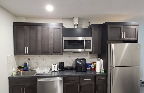 Calgary Casa | Brand New 2 BR Suite Located Near YYC Airport