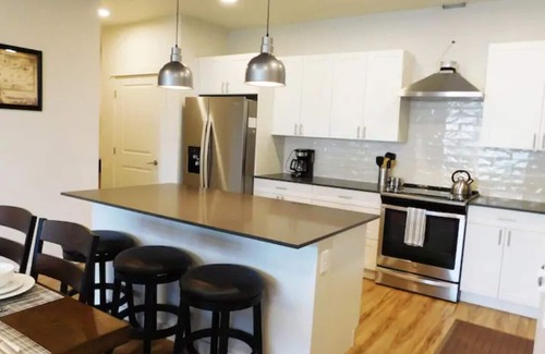 Livingston Condominio | Brand new 2021 3 bedroom 2 bath condo. Great location just off interstate 90.
