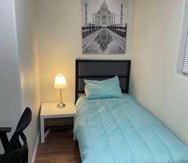 Fresno Apartamento | Brand New 2BR CUTE Blue LED in North Fresno