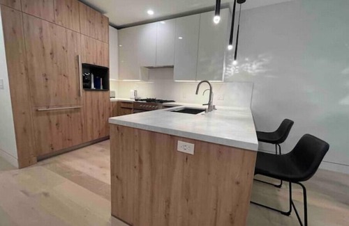 Noe Valley Condominio | Brand new 3 bedroom home with manicured backyard