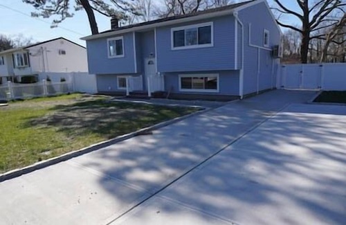West Babylon Apartamento | Brand new 3 bedroom apt close to all