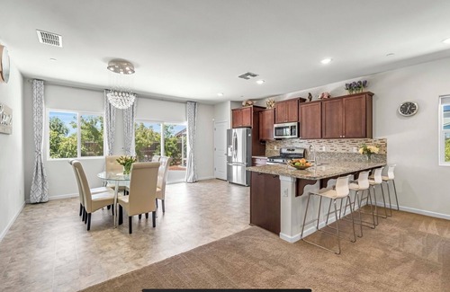 Madera Casa | Brand new 3 bedrooms home with 2 baths+backyard