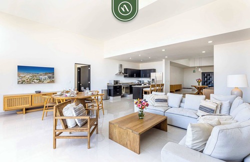 Libertad Apartamento | Brand New 3 BR Penthouse - Oceanview Rooftop Pool