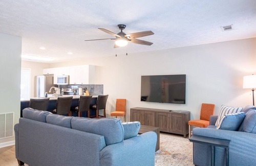 Auburn Casa | BRAND NEW!! 3BD/3.5BA Auburn Townhome Near Campus