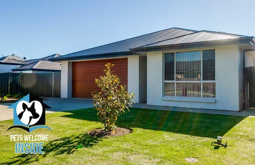 Encounter Bay Casa | Brand New 3BR So Close to Sea and Lake