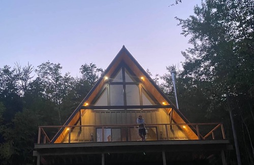 Ludlow Casa | Brand new Aframe btw Okemo and Killington with a dock on Lake Rescue