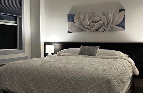 Trail Apartamento | Brand new Apartment located in downtown Trail.