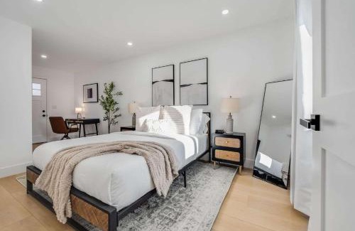 Sunnyvale West Casa | Brand New Apt W Parking Blocks From Downtown- B