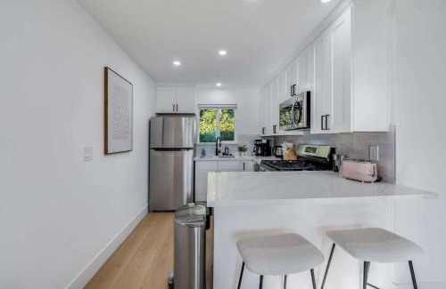 Sunnyvale West Casa | Brand New Apt W Parking Blocks From Downtown- E