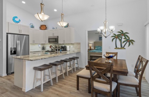 Homosassa Villa | Brand new August 2023 3 BR, 2 BA Tarpon on stilts