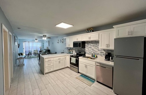 Laguna Shores Condominio | BRAND NEW beachfront remodeled condo