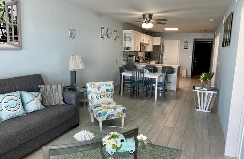 Laguna Shores Condominio | BRAND NEW beachfront remodeled condo
