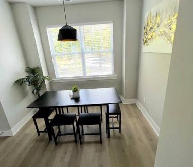 Sheffield Park Casa | Brand New Build 10 Min- Uptown