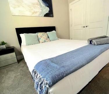 Sheffield Park Casa | Brand New Build 10 Min- Uptown