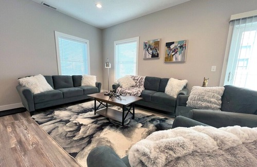 Cleveland Heights Casa | *Brand New Build* Cozy Private 3Br/2Ba Home