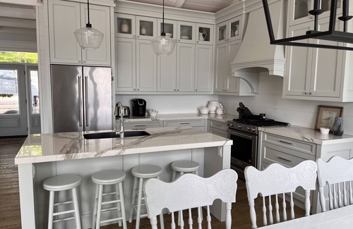 Muskoka Lakes Casa | BRAND NEW BUILD Port Carling LAKE MUSKOKA rental with HOT TUB super clean