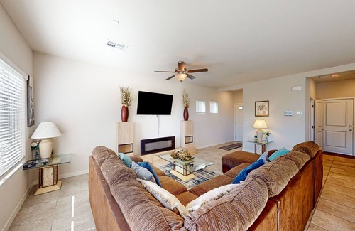 Centennial Hills Casa | Brand-new comfortable home with smart TVs, full kitchen, patio - great location