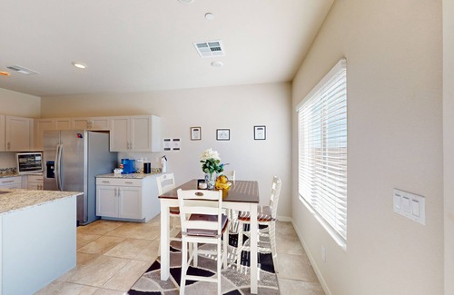 Centennial Hills Casa | Brand-new comfortable home with smart TVs, full kitchen, patio - great location