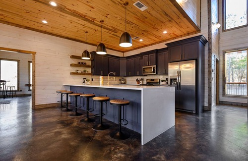 Golden Cabina | Brand New Construction CREEK LIFE! Luxury Living right on the Creek!